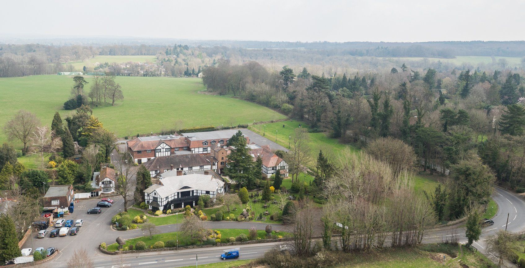 Thatchers East Horsley Exterior foto